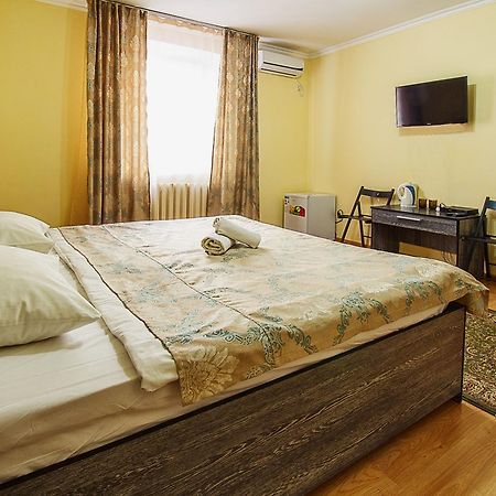 Hotel Bereket à Astana Extérieur photo